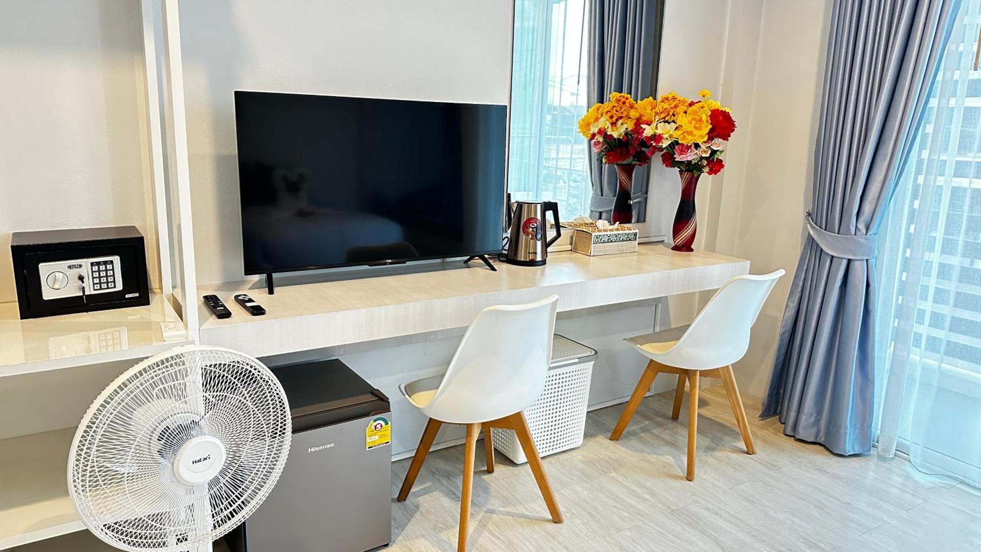 Auriflex House Bed and Breakfast Krabi town Exteriör bild
