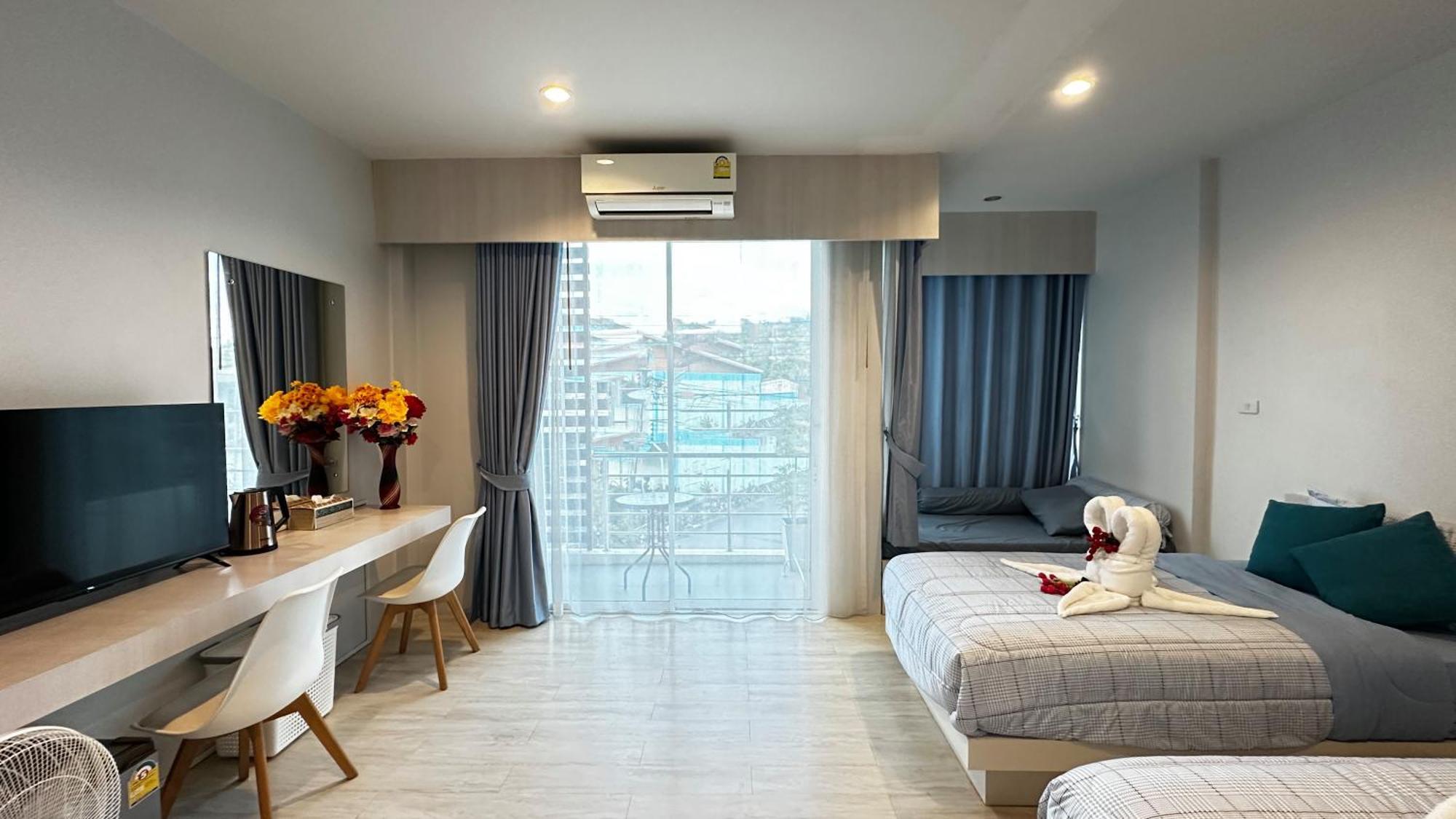 Auriflex House Bed and Breakfast Krabi town Exteriör bild